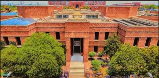 LUMS collaborates with Lahore Biennale to drive climate awareness Lahore