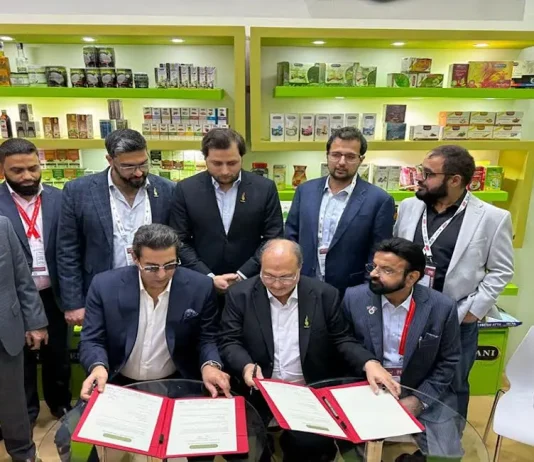 Hemani’s New TVC Picks the Right Star as Wasim Akram Champions Herbal Wellness in Dr. Herbalist Campaign Dr. Herbalist