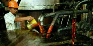 Palm oil makes more than 3% weekly gain for highest close in 14 weeks Palm oils