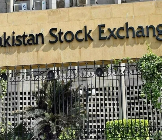 PSX sheds nearly 400 points on profit-taking PSX