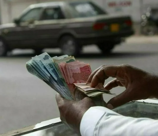 Unskilled workers: Sindh notifies minimum monthly wage Monthly wages for unskilled workers