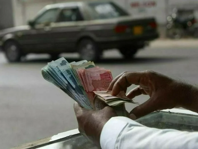 Monthly wages for unskilled workers