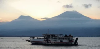 Pakistan approves first ferry service licence Ferry service