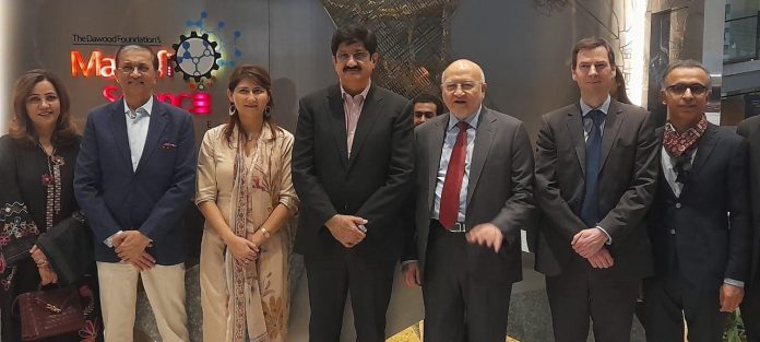 Chief Minister Sindh Syed Murad Ali Shah Visits TDF’s MagnifiScience Centre 1 (1) The Dawood Foundation (TDF) welcomed the Chief Minister of Sindh, Syed Murad Ali Shah, to the TDF’s MagnifiScience Centre (MSC) today, where he exclusively inaugurated the Centre’s new exhibition, Lost Cities of the Indus Delta.